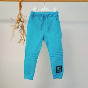 Tyrkysové tepláčky